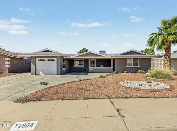 11808 N DESERT HILLS Drive W, Sun City, AZ 85351