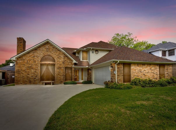 2317 Willow Oak Drive, Irving, TX 75060