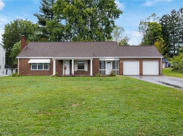 1720 Lincoln Way E, Massillon, OH 44646