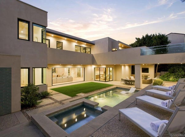 6349 Castejon, La Jolla, CA 92037