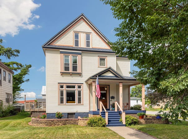 702 5th Ave S, La Crosse, WI 54601