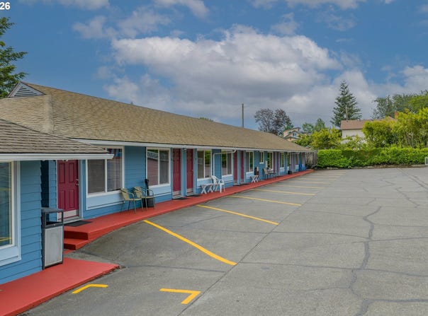 787 N CENTRAL Blvd, Coquille, OR 97423