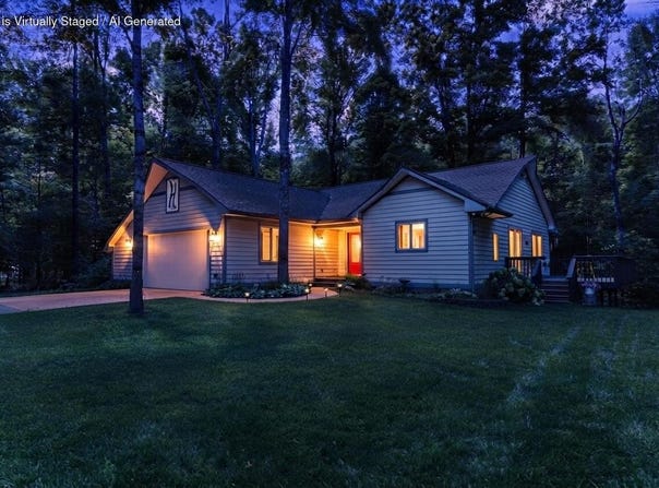 8308 Ridgeway Road, Petoskey, MI 49770