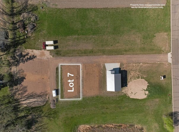 1305 (Unit 7) Guy Avenue, Barron, WI 54812
