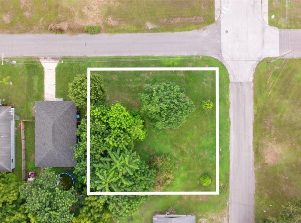 FRENCH Avenue S, FORT MEADE, FL 33841