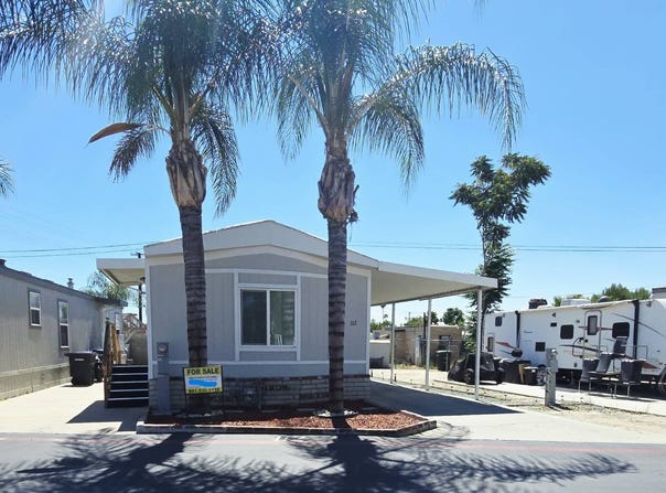 1445 w florida ave, Hemet, CA 92543