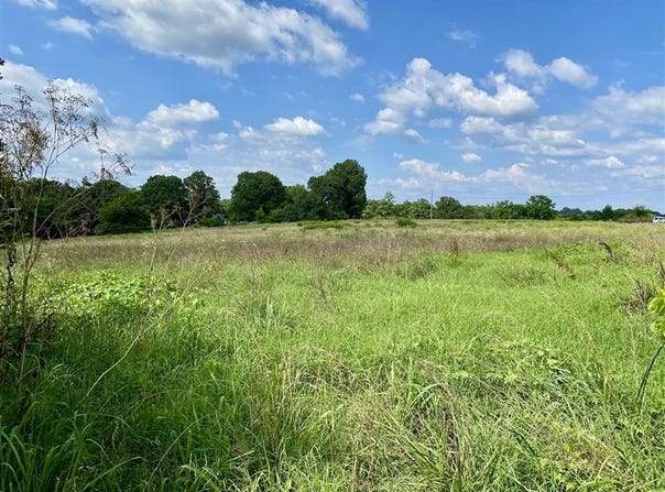 1304 E Main Street, Green Forest, AR 72638