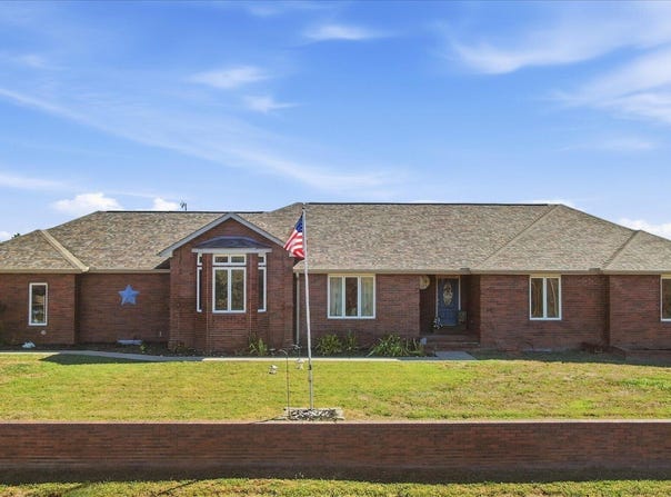3324 Farm Road 1107, Monett, MO 65708