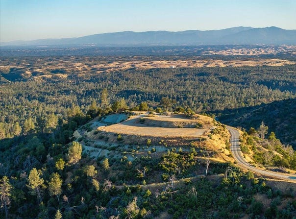 Middletown Park Drive, Redding, CA 96001