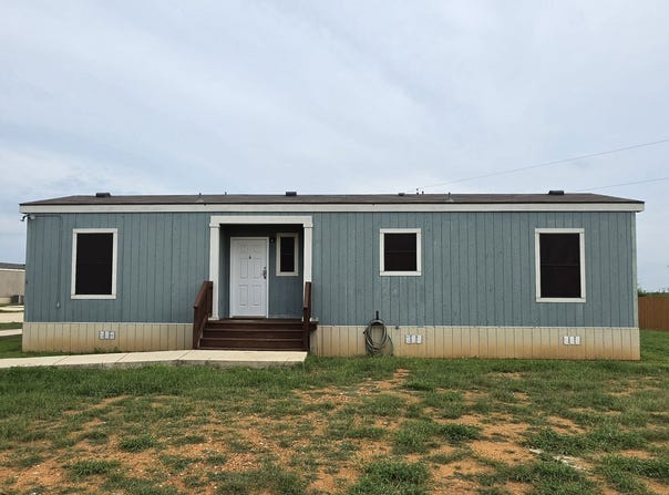 112 17B Energy Drive, Cotulla, TX 78014