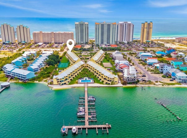 8520 Gulf Boulevard, Navarre, FL 32566