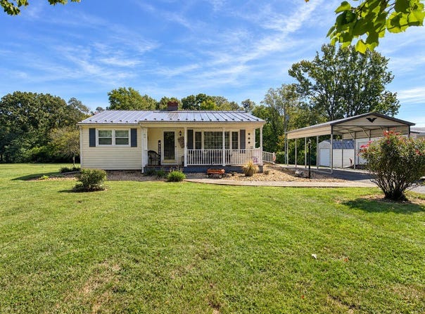 3978 Heights School Rd, Pamplin, VA 23958