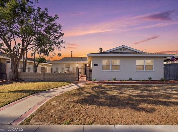 5041 Mcfadden, Huntington Beach, CA 92649