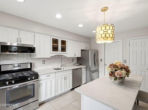 90 Cotswold Circle, Ocean Twp, NJ 07712