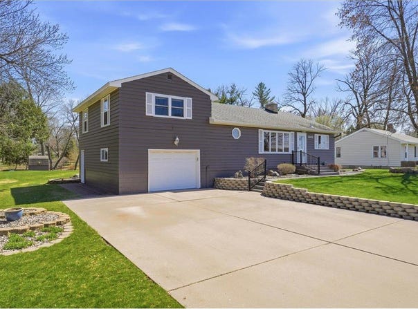 1302 3rd Avenue NE, Buffalo, MN 55313