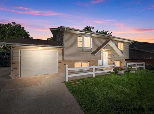 6918 WILLSHIRE BLVD, Cheyenne, WY 82009