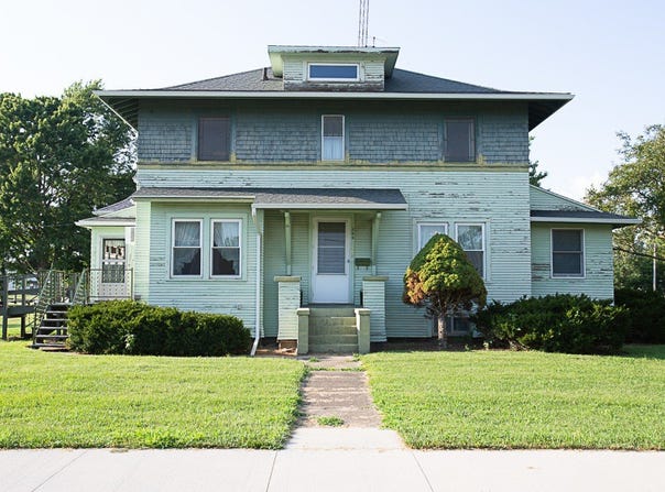 309 Lincoln Street, Chenoa, IL 61726
