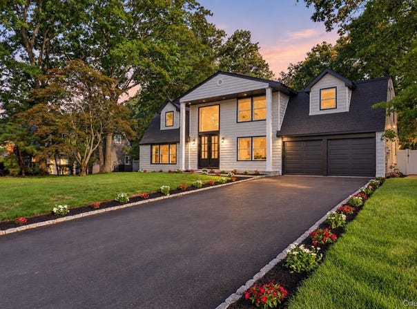 71 Wichard Boulevard, Commack, NY 11725