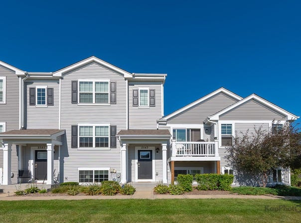 2543 Bella Drive, Pingree Grove, IL 60140