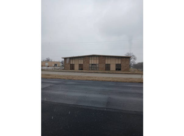 600 W CHERRY, Chanute, KS 66720