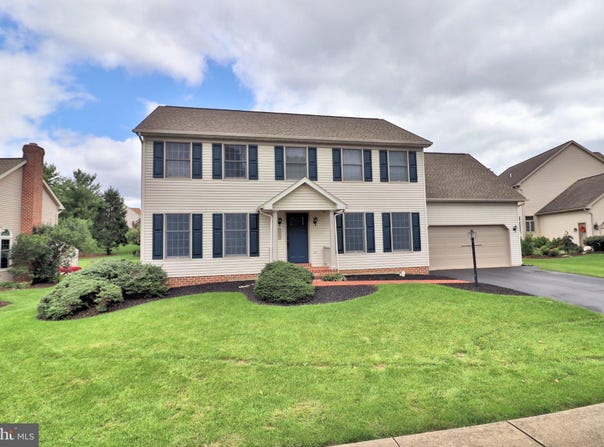 1115 MARTIN Avenue, EPHRATA, PA 17522