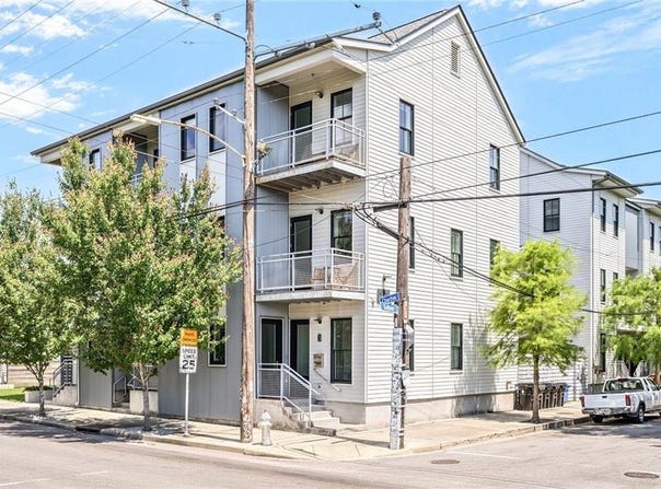 3431 CHARTRES Street, New Orleans, LA 70117