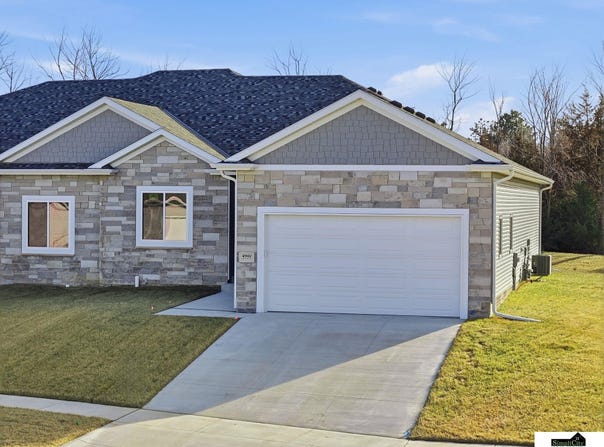 4901 Spire Street, Lincoln, NE 68516
