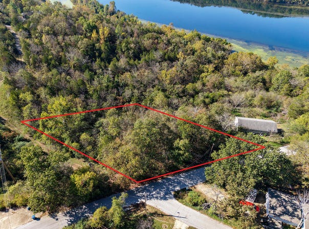 290 Atchison Avenue, Forsyth, MO 65653