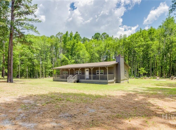 4112 Seed Tick Road, Ellabell, GA 31308