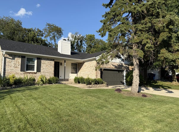 329 Stonegate Way, Lexington, KY 40503