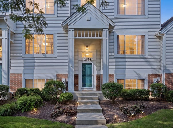 2558 Hatfield Court, Elgin, IL 60123