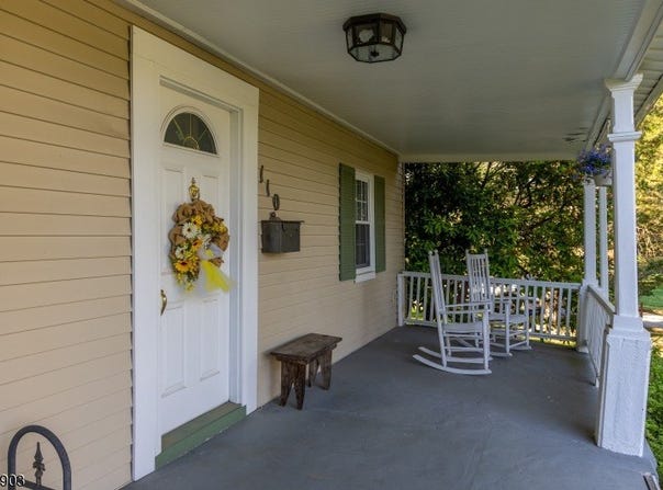 110 Vail St, Hackettstown Town, NJ 07840-1220