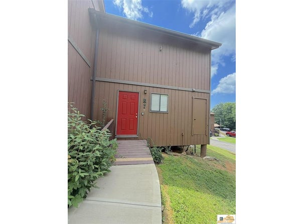 145 State Park Road, Jamestown, KY 42629