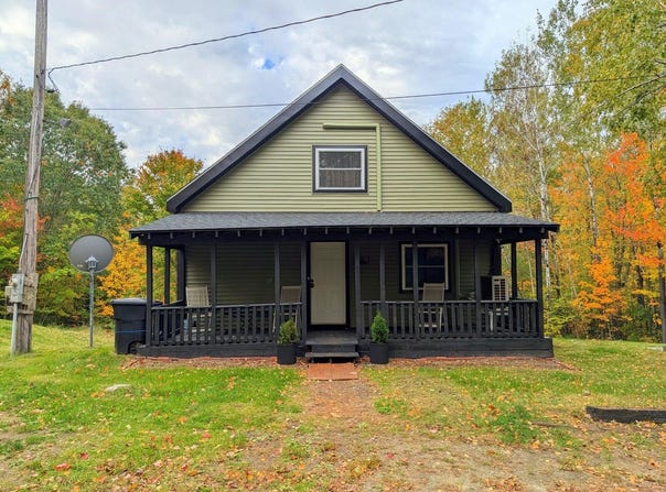 40 Caldwell Lane, Chesterville, ME 04938