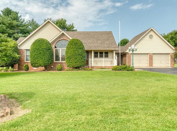 922 S College Street, Franklin, KY 42134