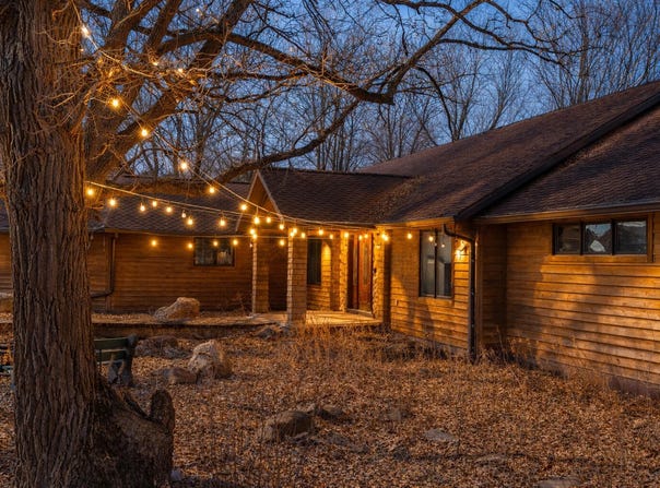 12641 Oakview Heights Drive, Story City, IA 50248
