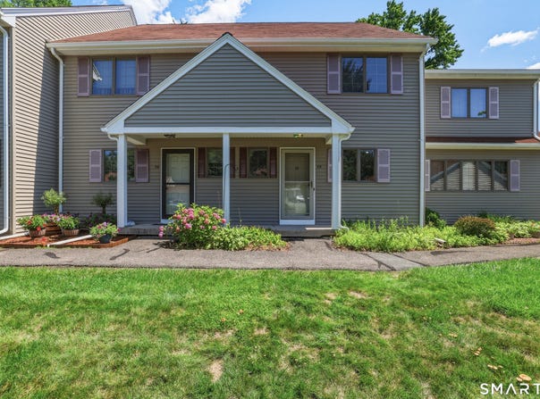 28 Meadow Lane, Windsor Locks, CT 06096