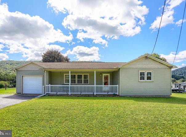1647 RIDGE Road, KLINGERSTOWN, PA 17941