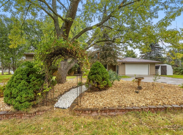 7309 Bellevue Drive, Mount Pleasant, MI 48858