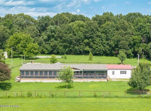 17905 Raven Road, Granby, MO 64844