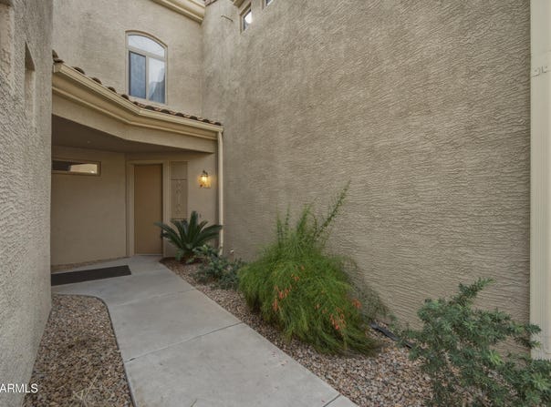 955 E KNOX Road, Chandler, AZ 85225