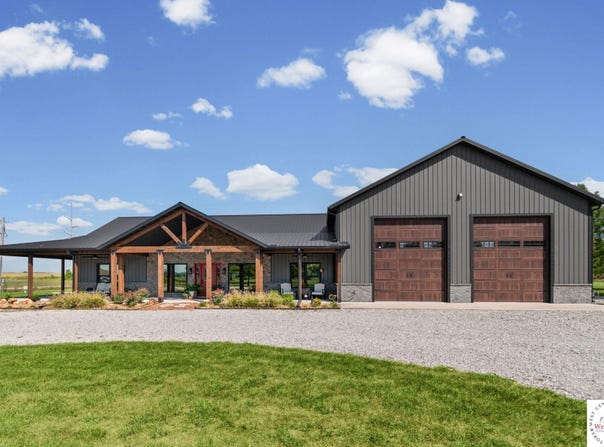 1901 E Rustic Way, Clinton, MO 64735