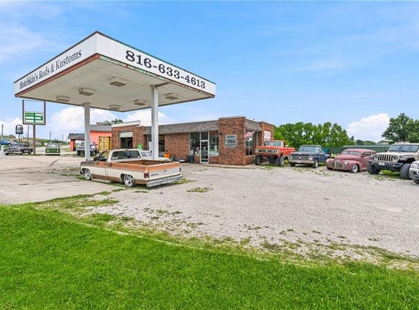 120 US-40 Highway, Odessa, MO 64076
