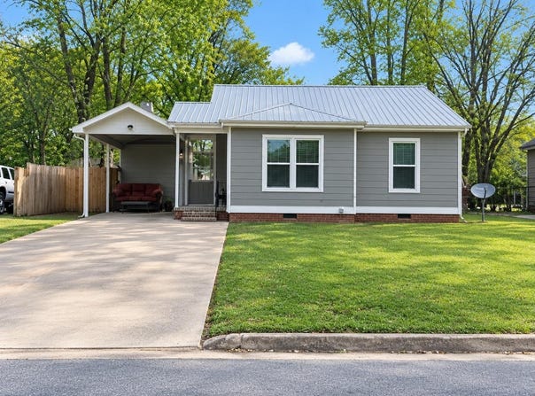 2307 W 25th Street, Pine Bluff, AR 71603