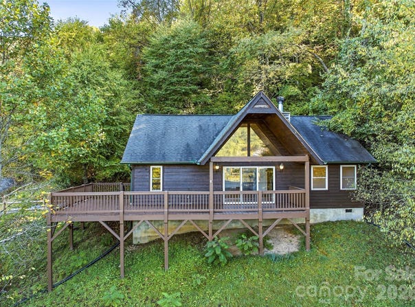 144 Appalachian Trail, Maggie Valley, NC 28751