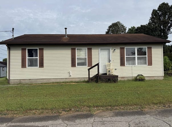 1000 Gallatin Street, Ravenswood, WV 26164