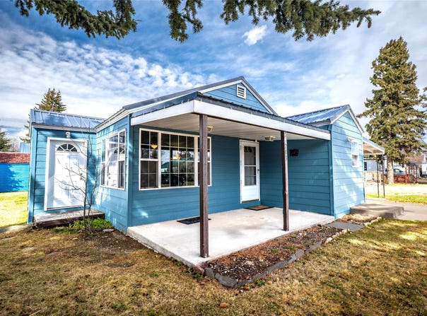 203 3rd Avenue N, Fairfield, MT 59436