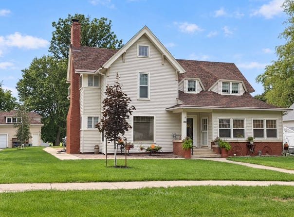 208 S Lincoln Blvd, Odebolt, IA 51458