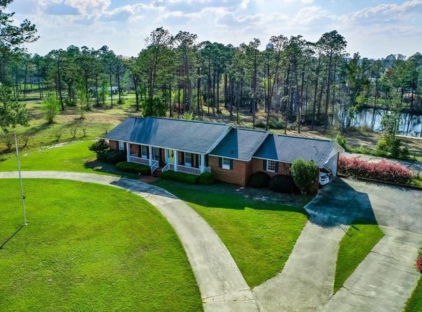 99 Wilmar Ave., Douglas, GA 31533