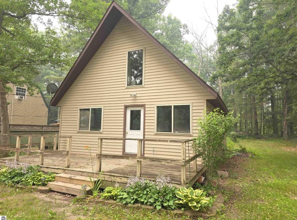 3185 Allen Road, Hale, MI 48739